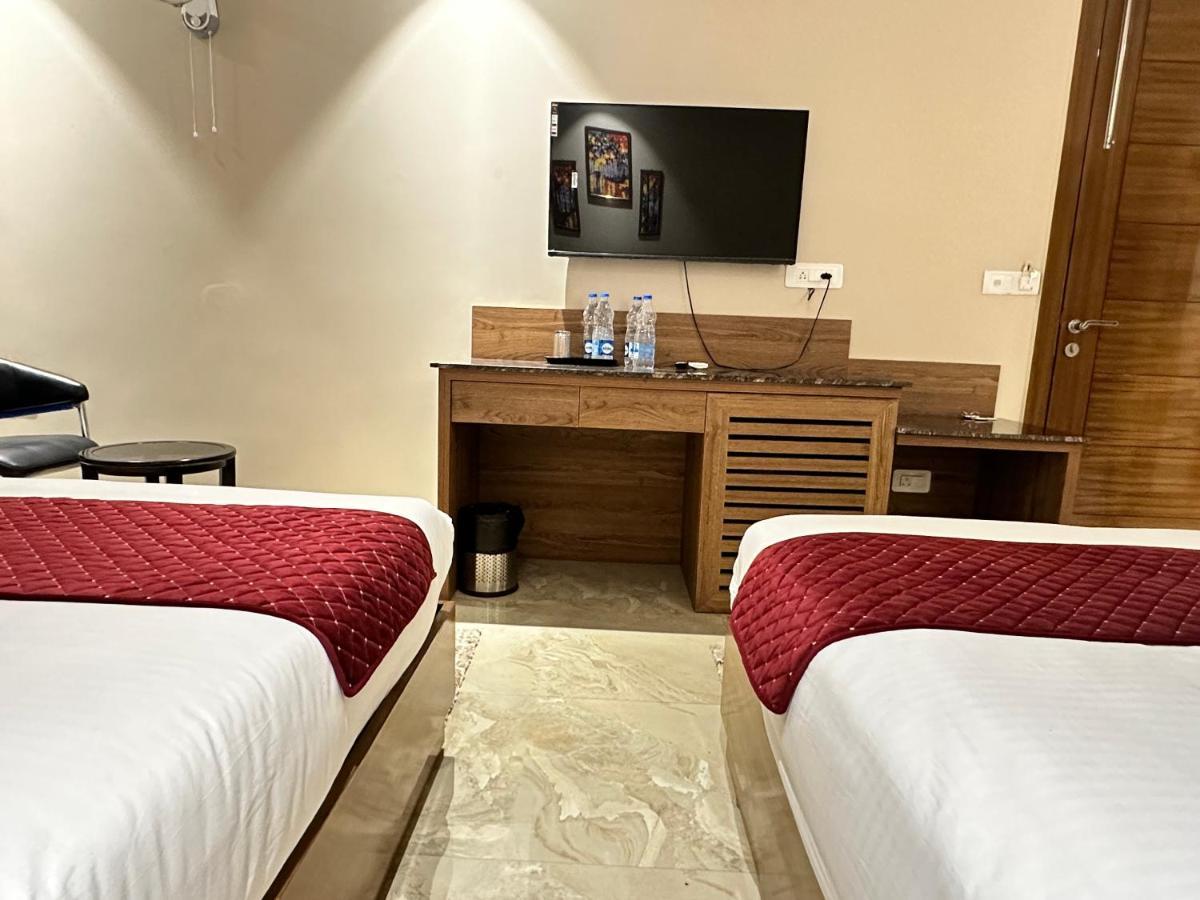 Highlands Hotel Rishīkesh Dış mekan fotoğraf