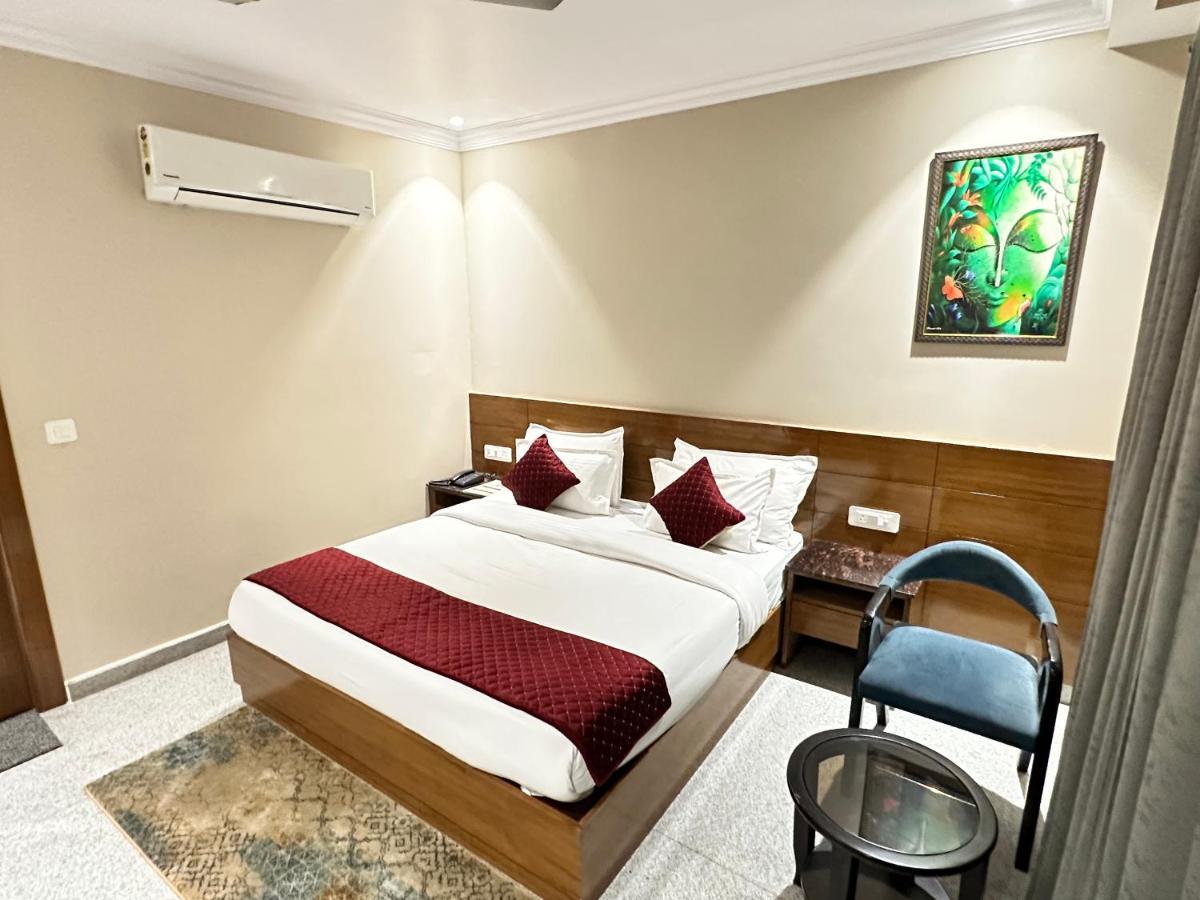 Highlands Hotel Rishīkesh Dış mekan fotoğraf
