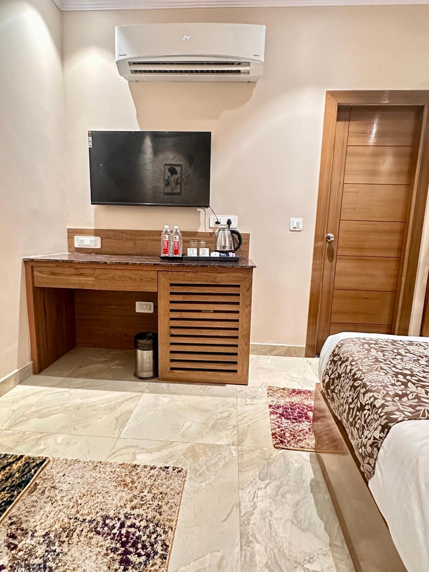 Highlands Hotel Rishīkesh Dış mekan fotoğraf
