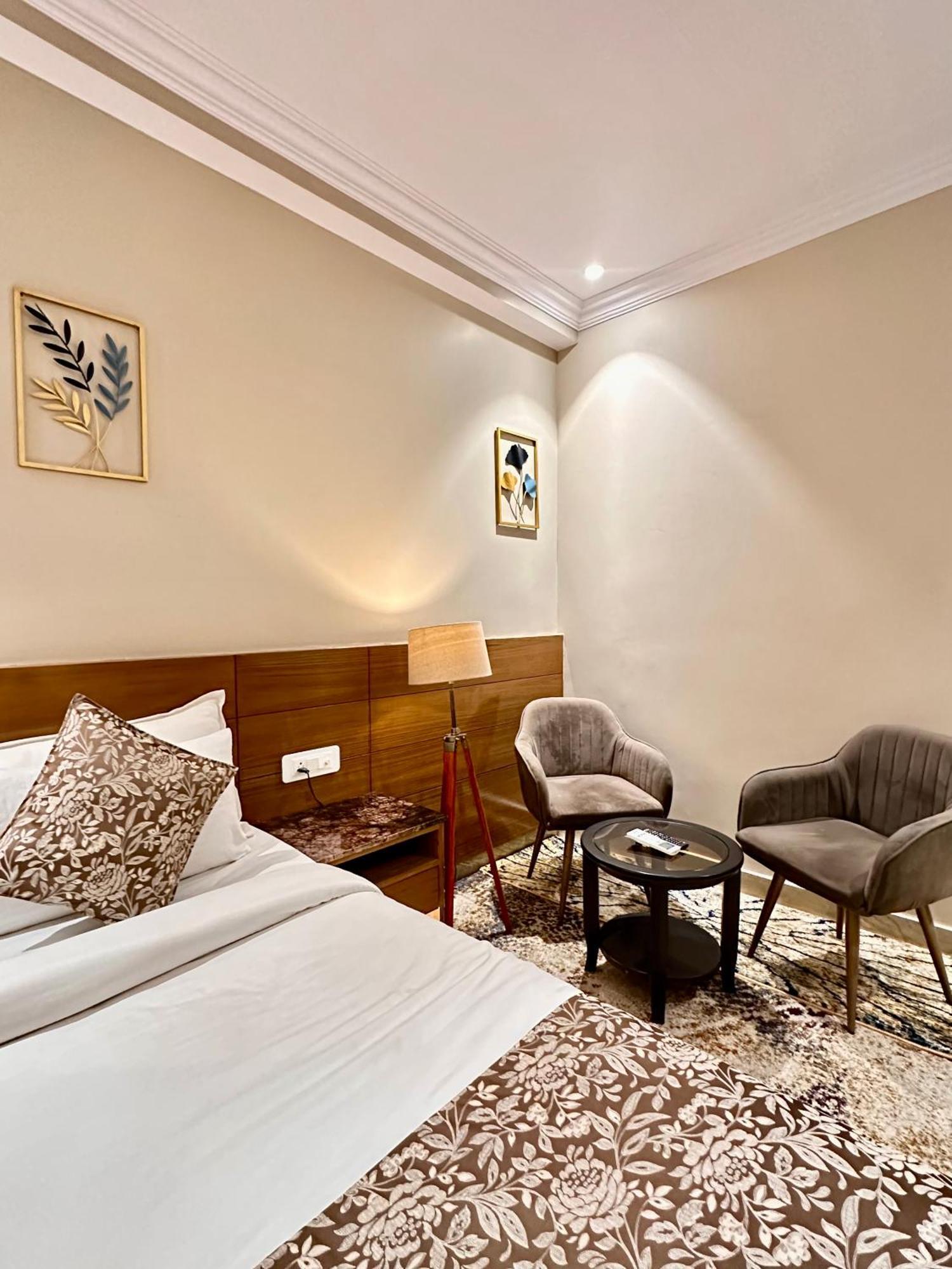 Highlands Hotel Rishīkesh Dış mekan fotoğraf