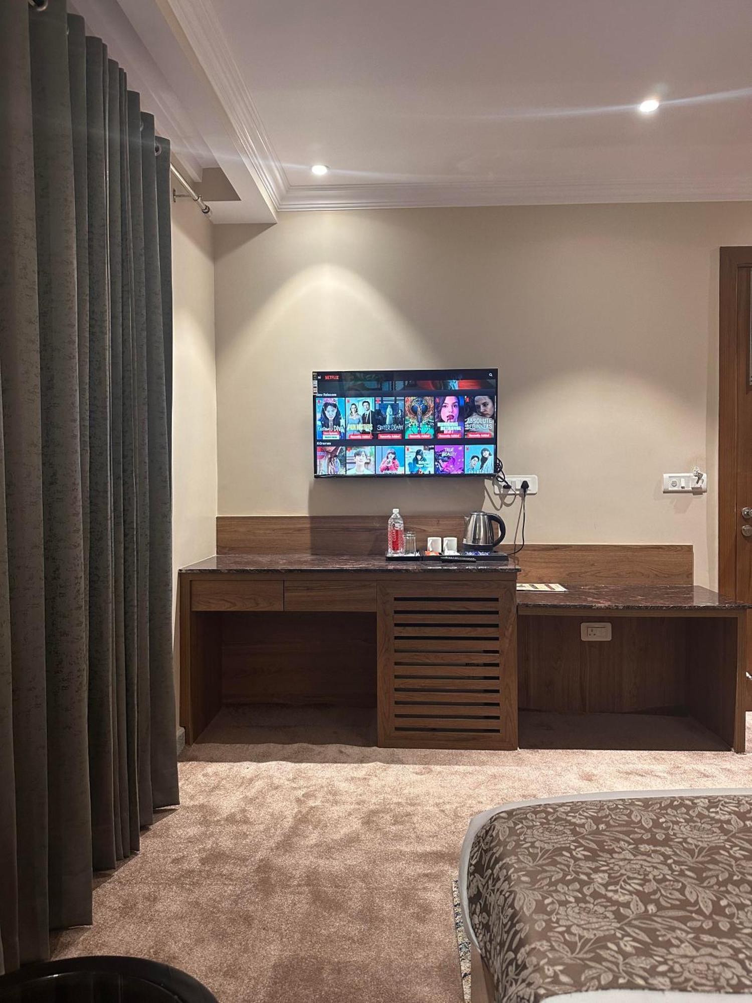 Highlands Hotel Rishīkesh Dış mekan fotoğraf